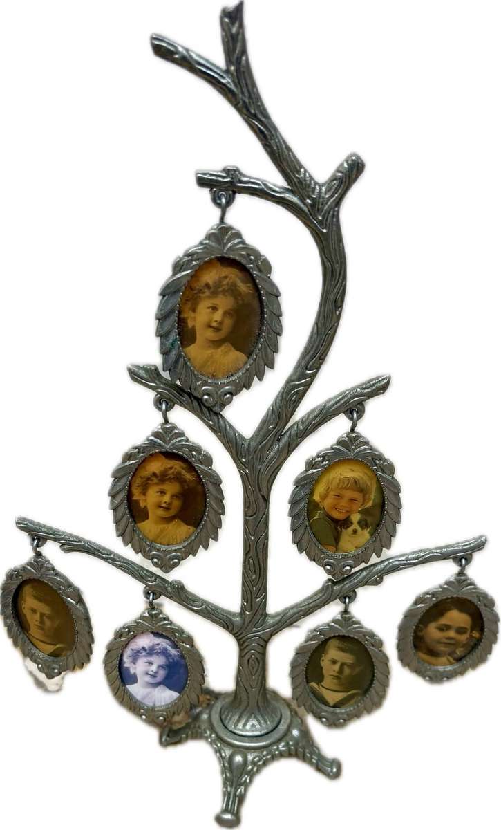 Vintage family tree picture frames ,7 hanging frames silver plate freestanding