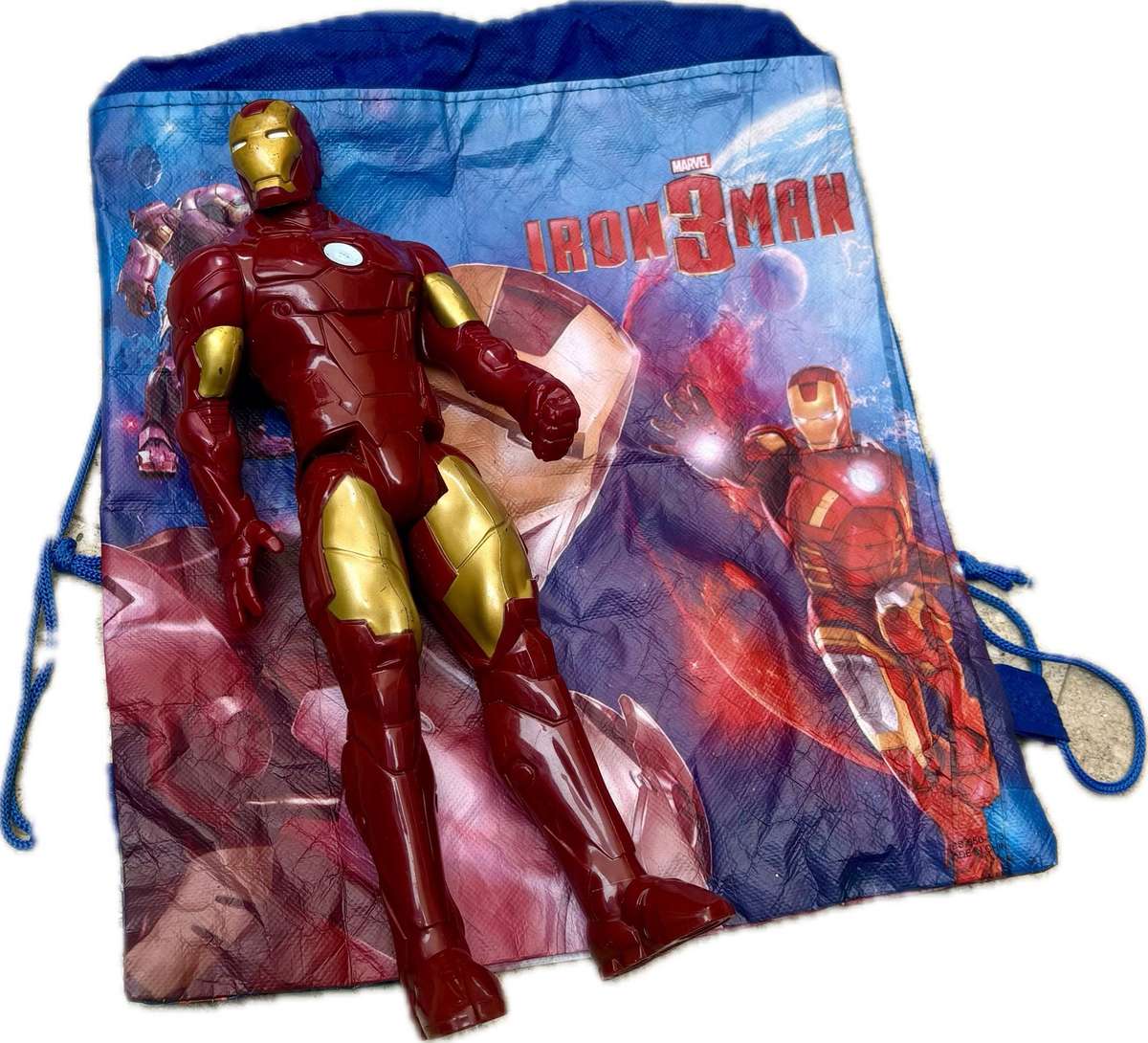 Marvel iron man figure 29 cm in marvel iron man 3 bag