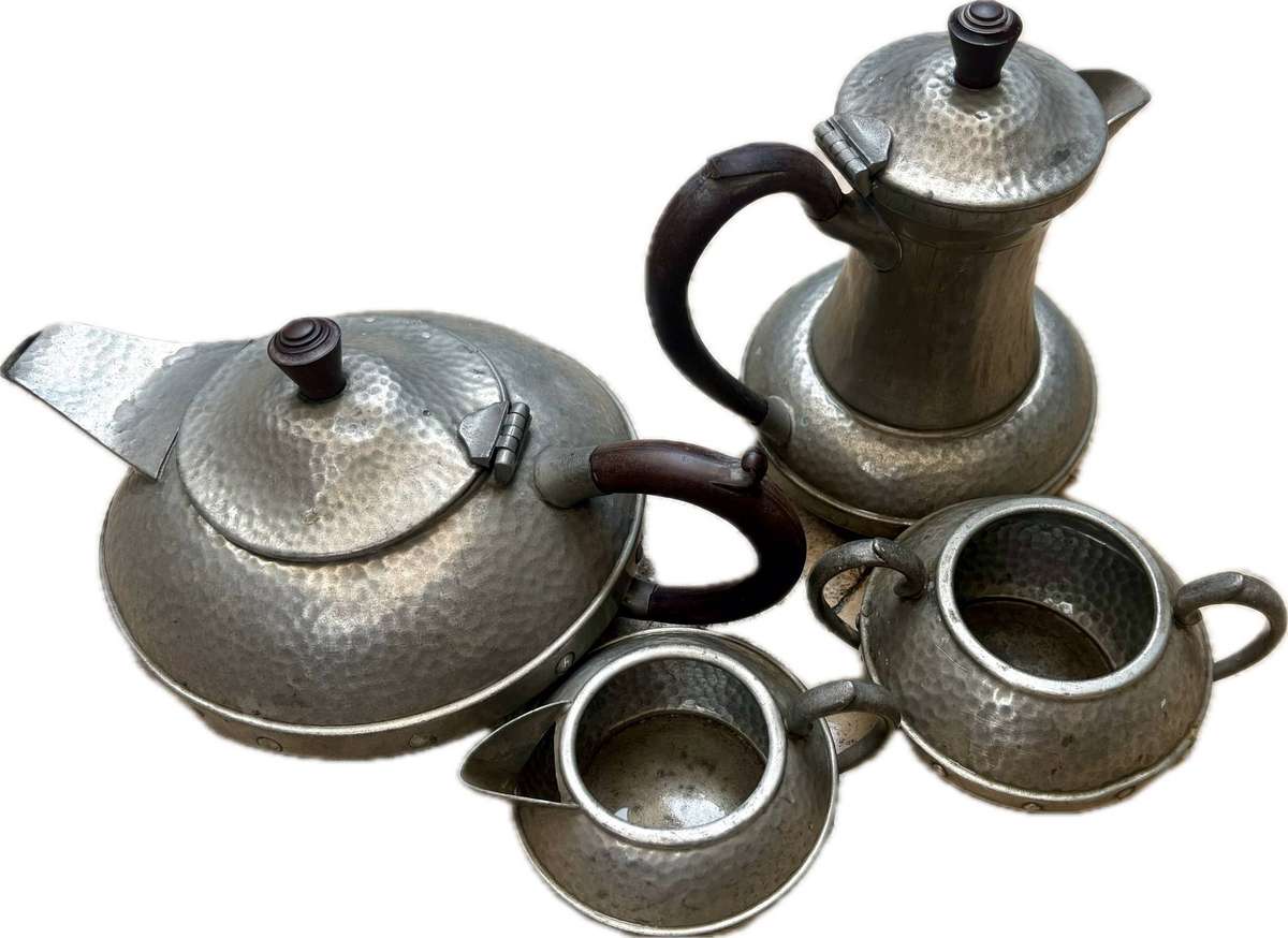 Vintage Craftsman Sheffield hammered Pewter tea set of 4 , Bakelite handles