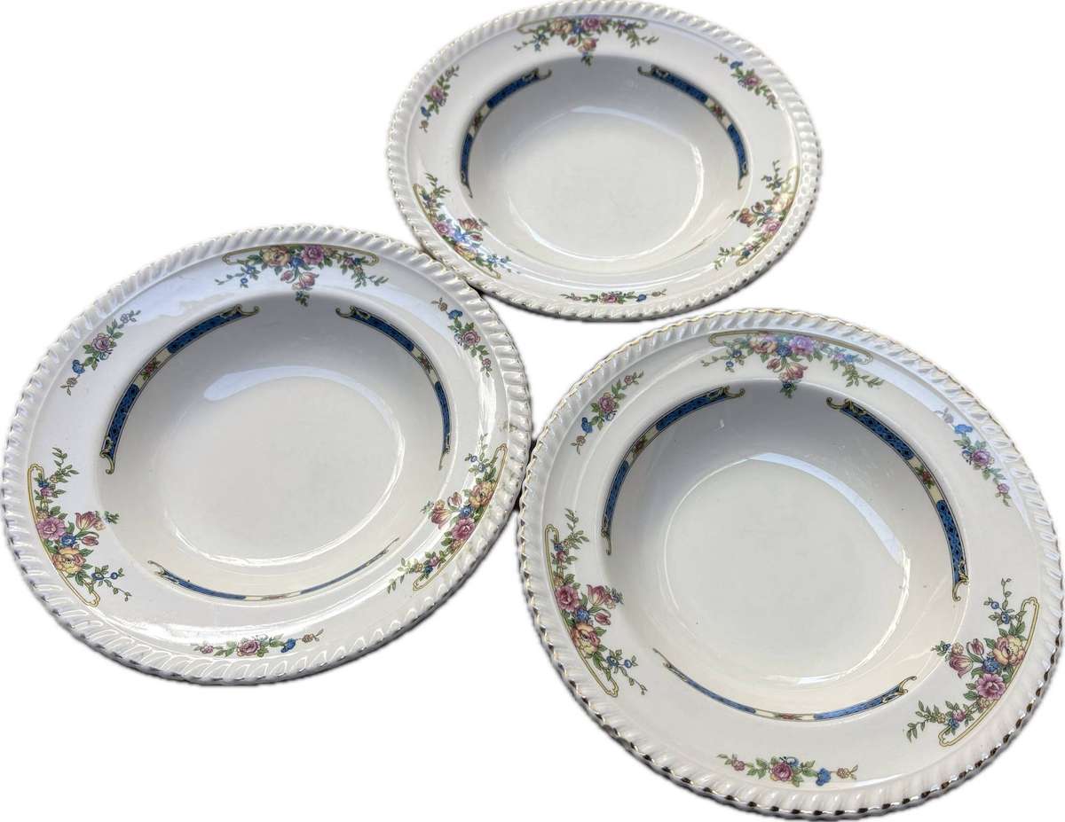 Vintage Johnson brothers plate lot of 3