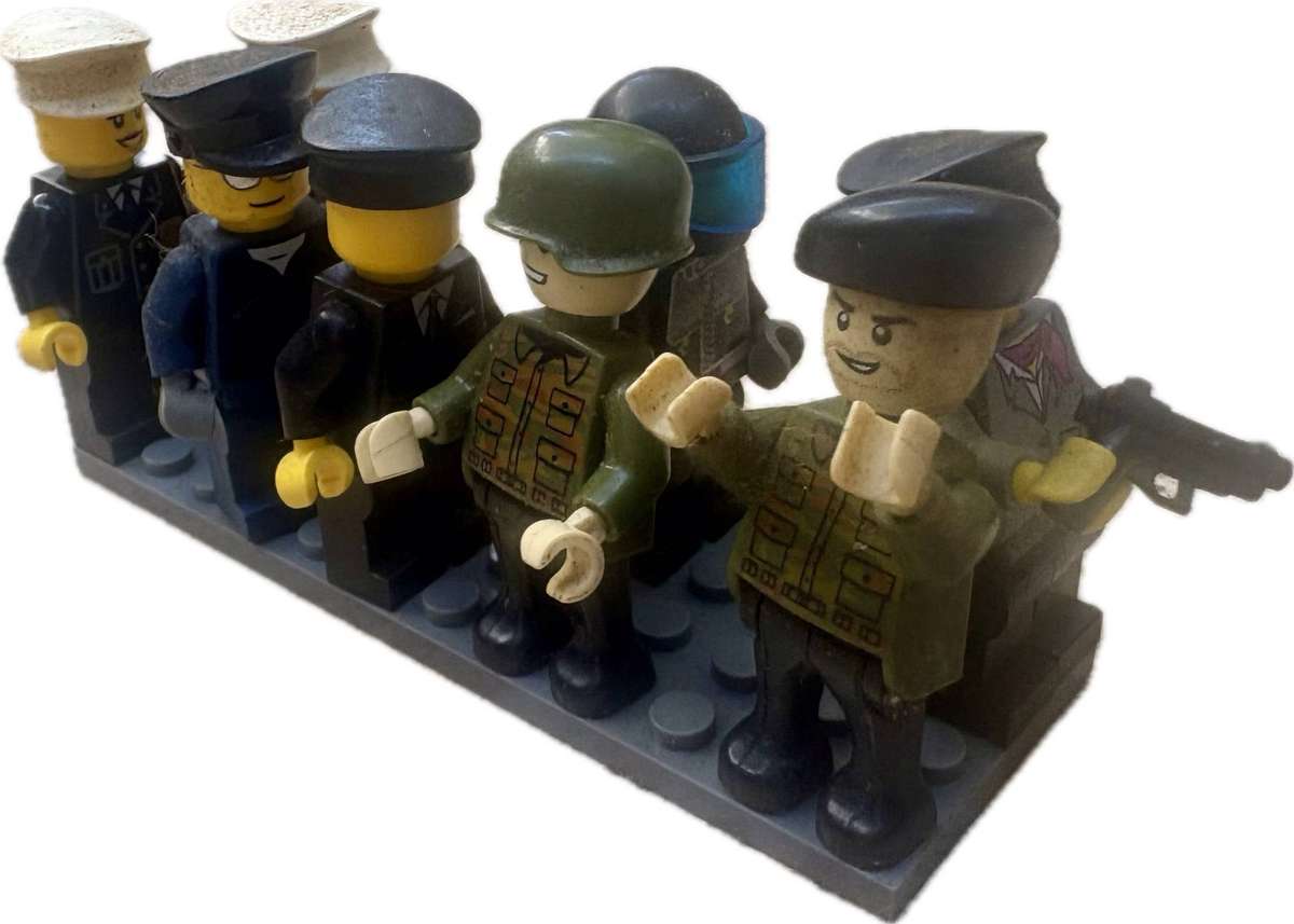 Lego mini figure lot of 8 police and army characters