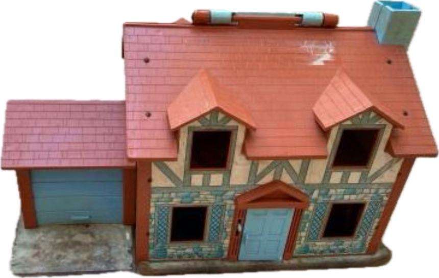 vintage fisher price house 952 with a little people