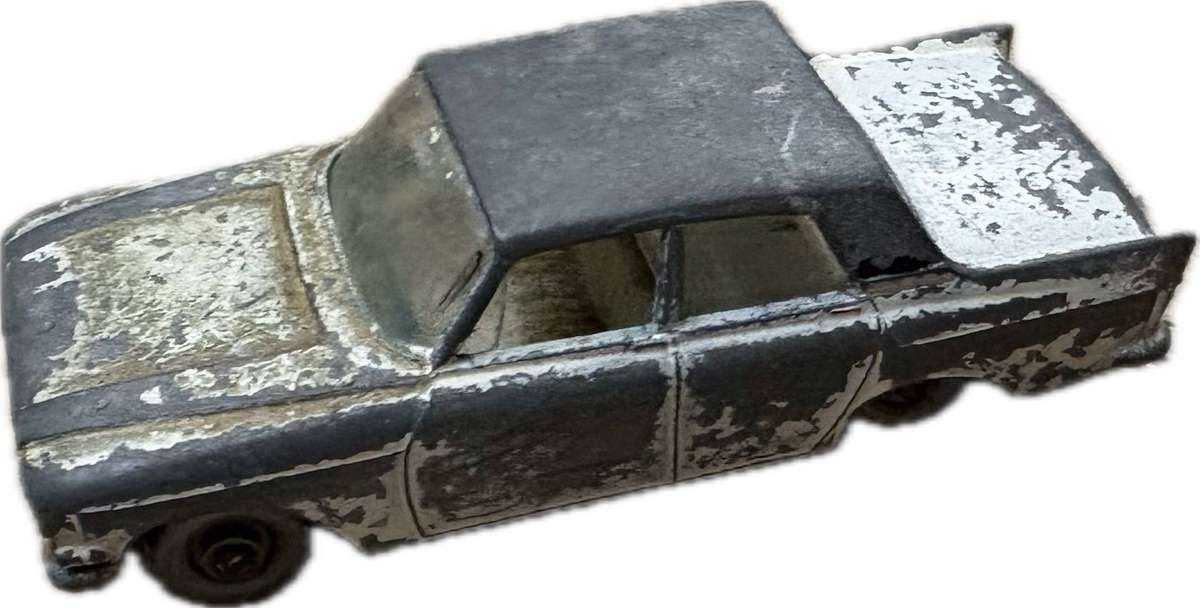 Vintage Lesney Ford Zephyr 6 no 33 1960s Die cast car