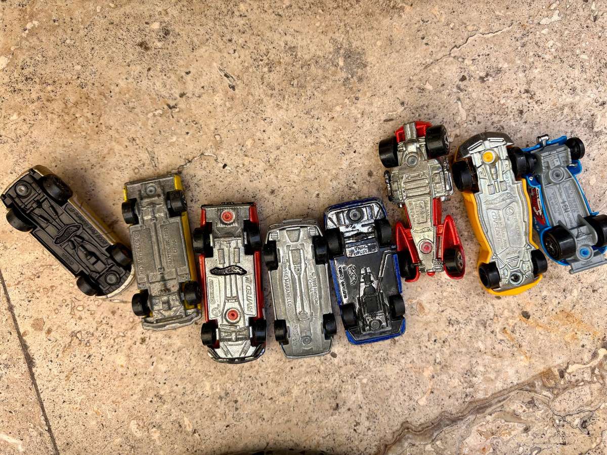 Vintage hot wheels car lot of 8