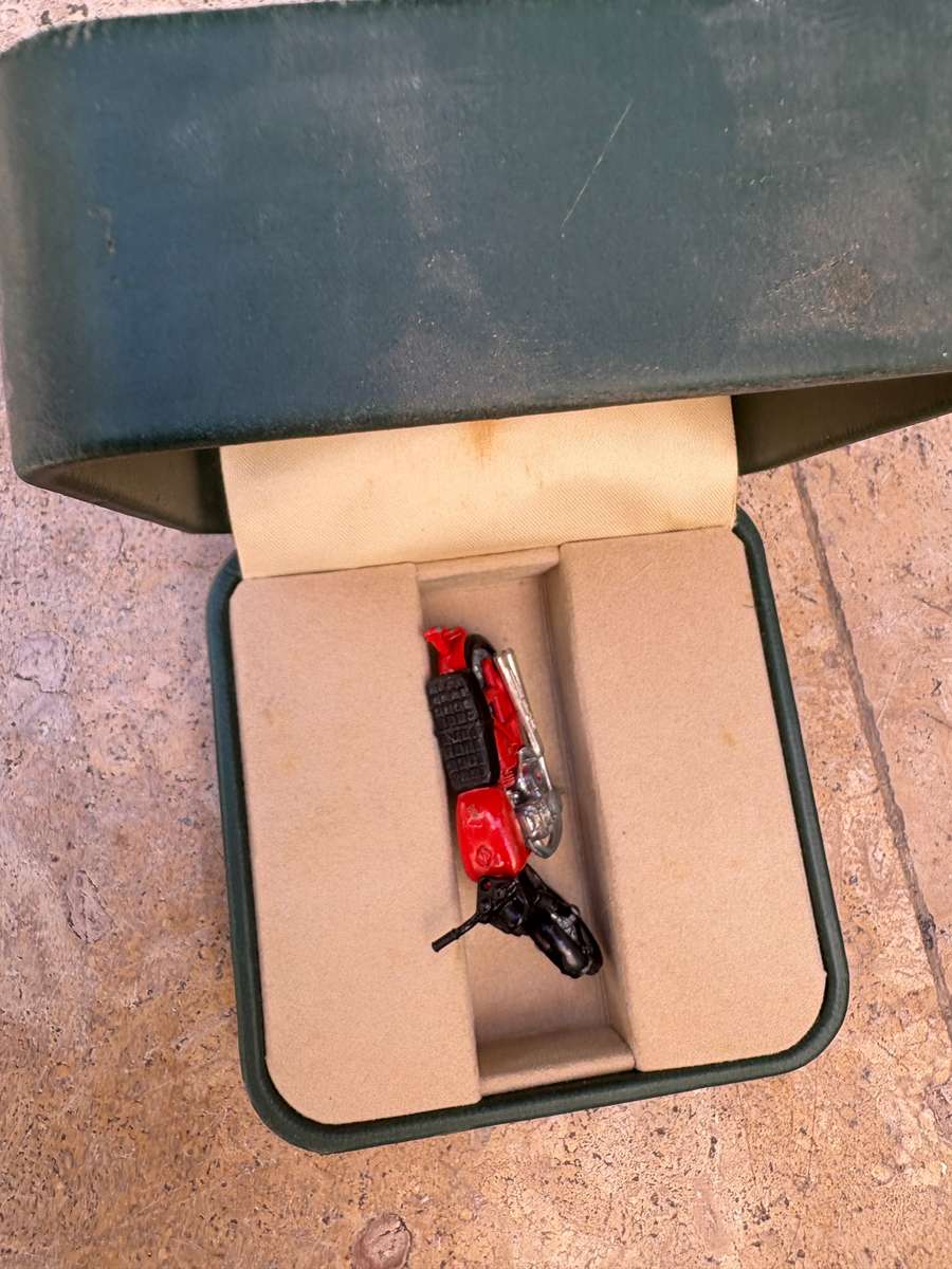 Vintage Lesney Honda motor bike 1974 diecast hondorora