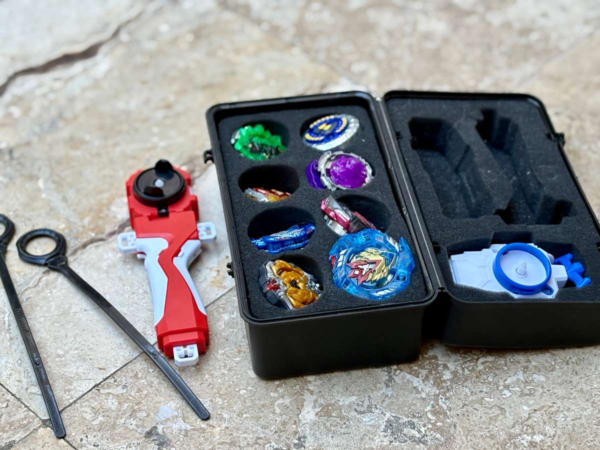 Gyro lot Battle bey  Beyblade  Tops Spinning launcher toy Set lot in foam box