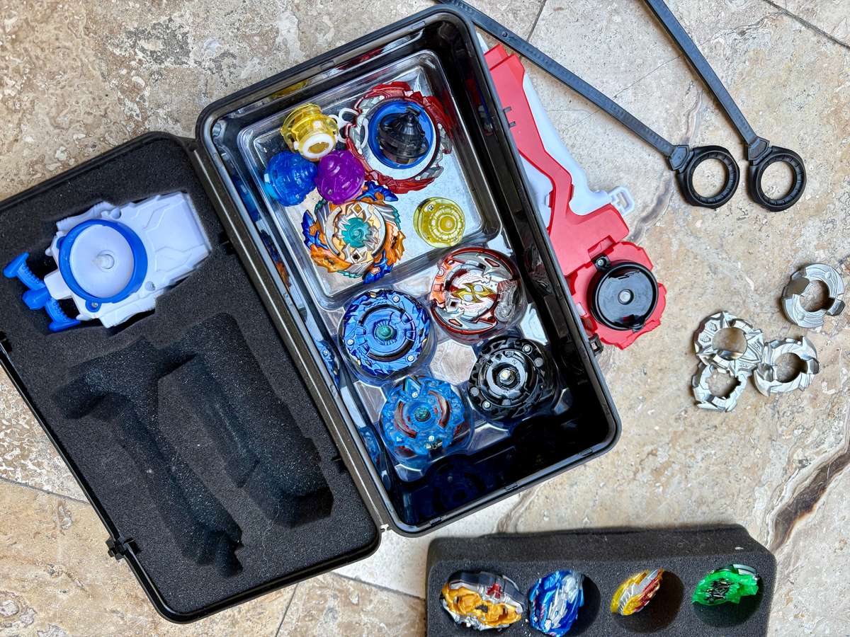 Gyro lot Battle bey  Beyblade  Tops Spinning launcher toy Set lot in foam box