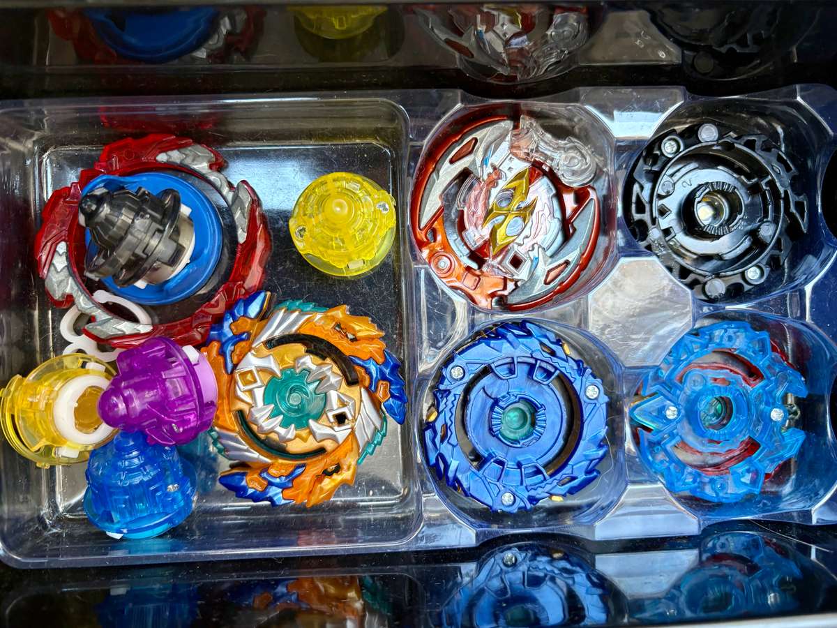 Gyro lot Battle bey  Beyblade  Tops Spinning launcher toy Set lot in foam box