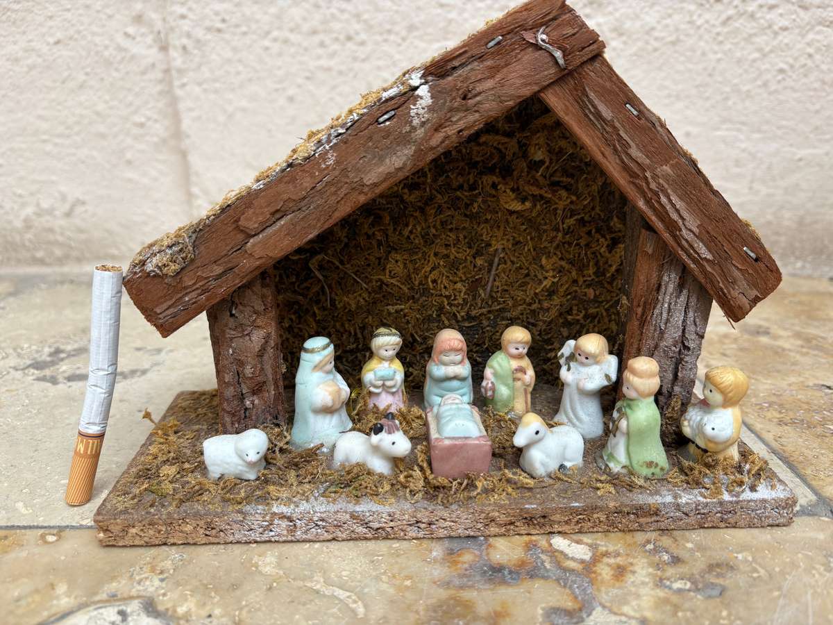 Nativity set Christmas decor
