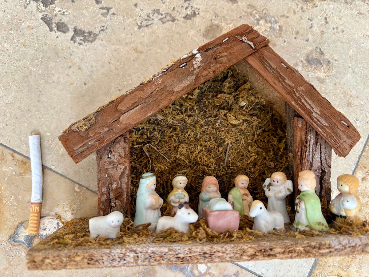 Nativity set Christmas decor