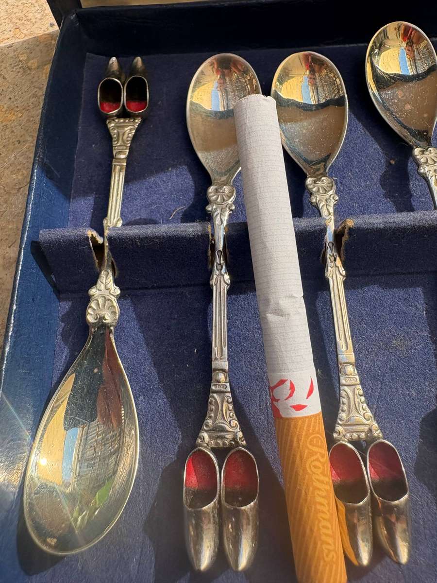Vintage souvenir Clog spoon set of 6 silver plated in original packaging