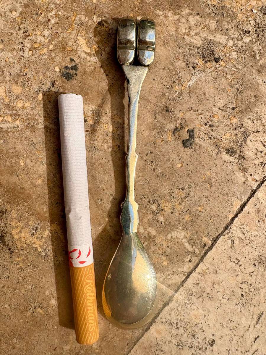 Vintage souvenir Clog spoon set of 6 silver plated in original packaging