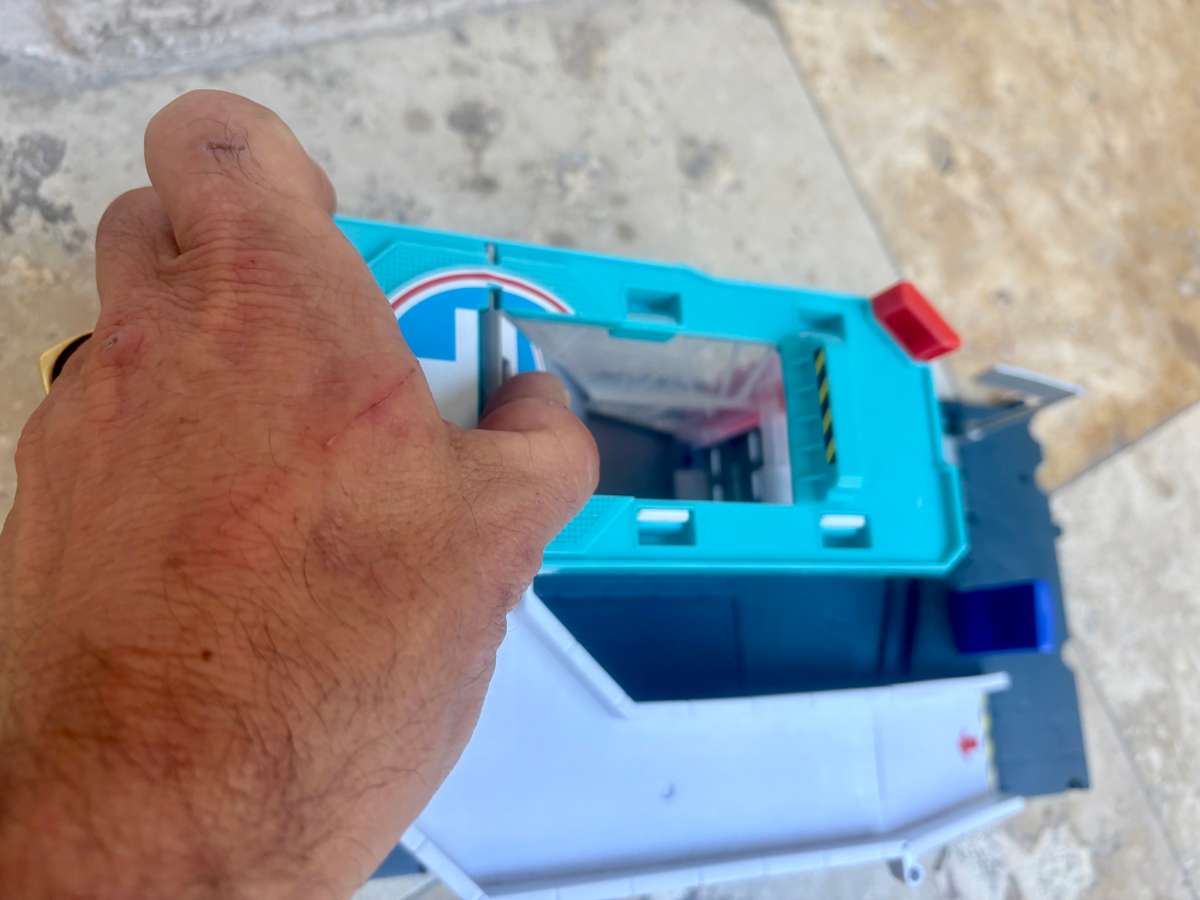 Matchbox action driver play set hospital Mattel plus car spine buster