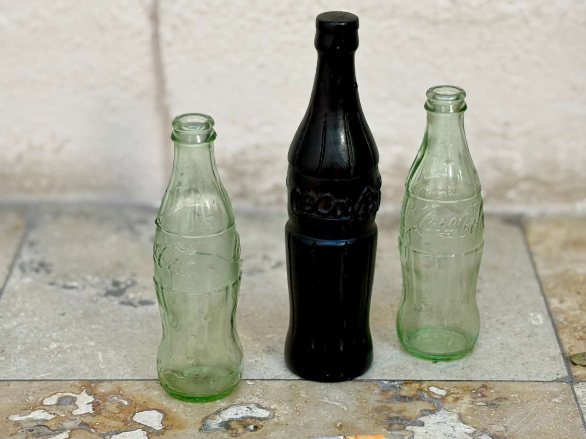 vintage ebony wood coke bottle sculpture with pair of coke glass pre deposit Coke 250 mm