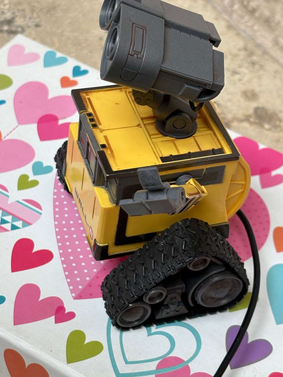 Disney Pixar wall-E thinkway toys robot remote control toy 2008