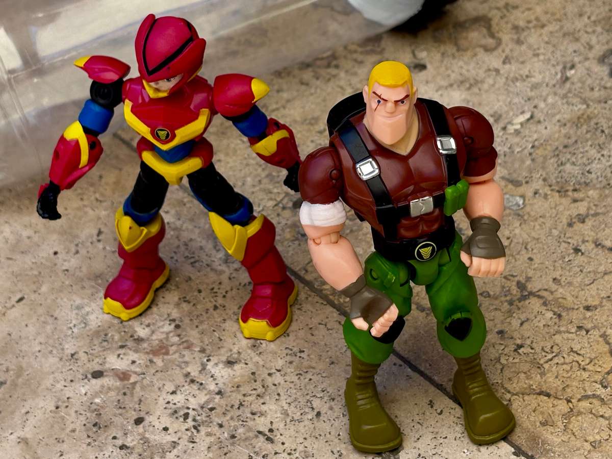 Playmates figure pair sarge and axel 2019