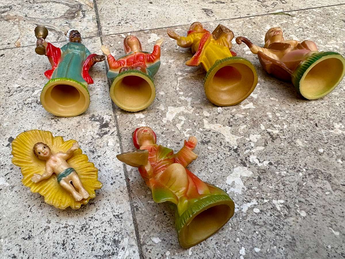 Vintage nativity set pvc Italy 10 piece