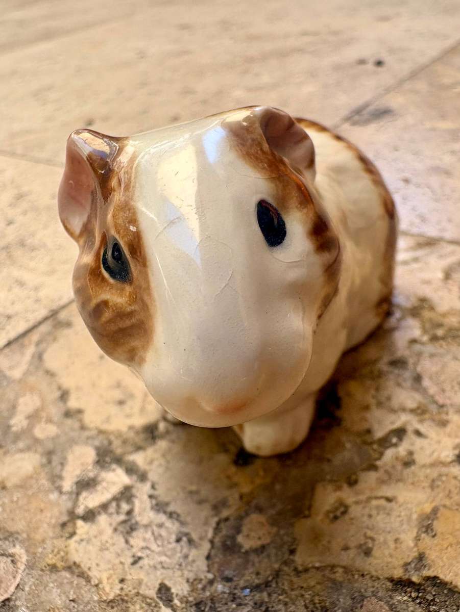Vintage H Goebel Guinea Pig figurine