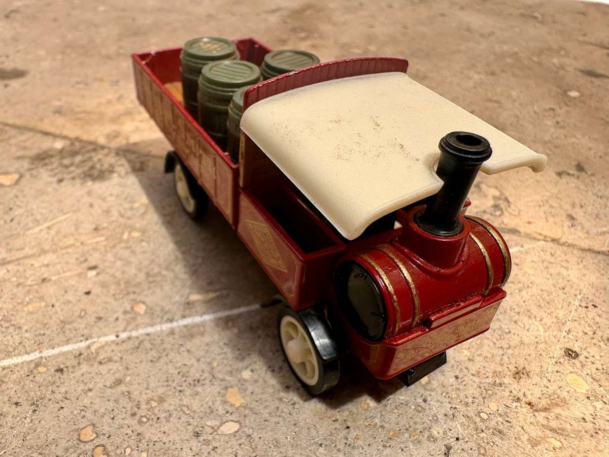 Vintage matchbox Yorkshire steam engine diecast model Samuel Smith brewery 1987