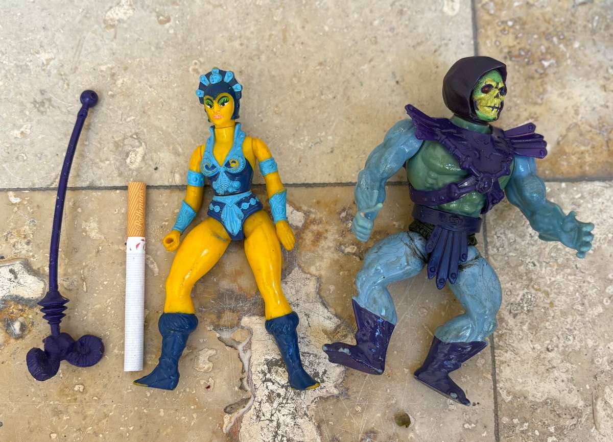 He man 1982 Skelitor and  Evil-Lyn of He-Man-Masters of the Universe 87 Vintage Figure pair