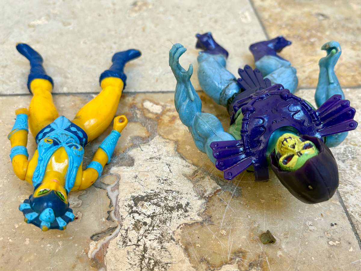 He man 1982 Skelitor and  Evil-Lyn of He-Man-Masters of the Universe 87 Vintage Figure pair