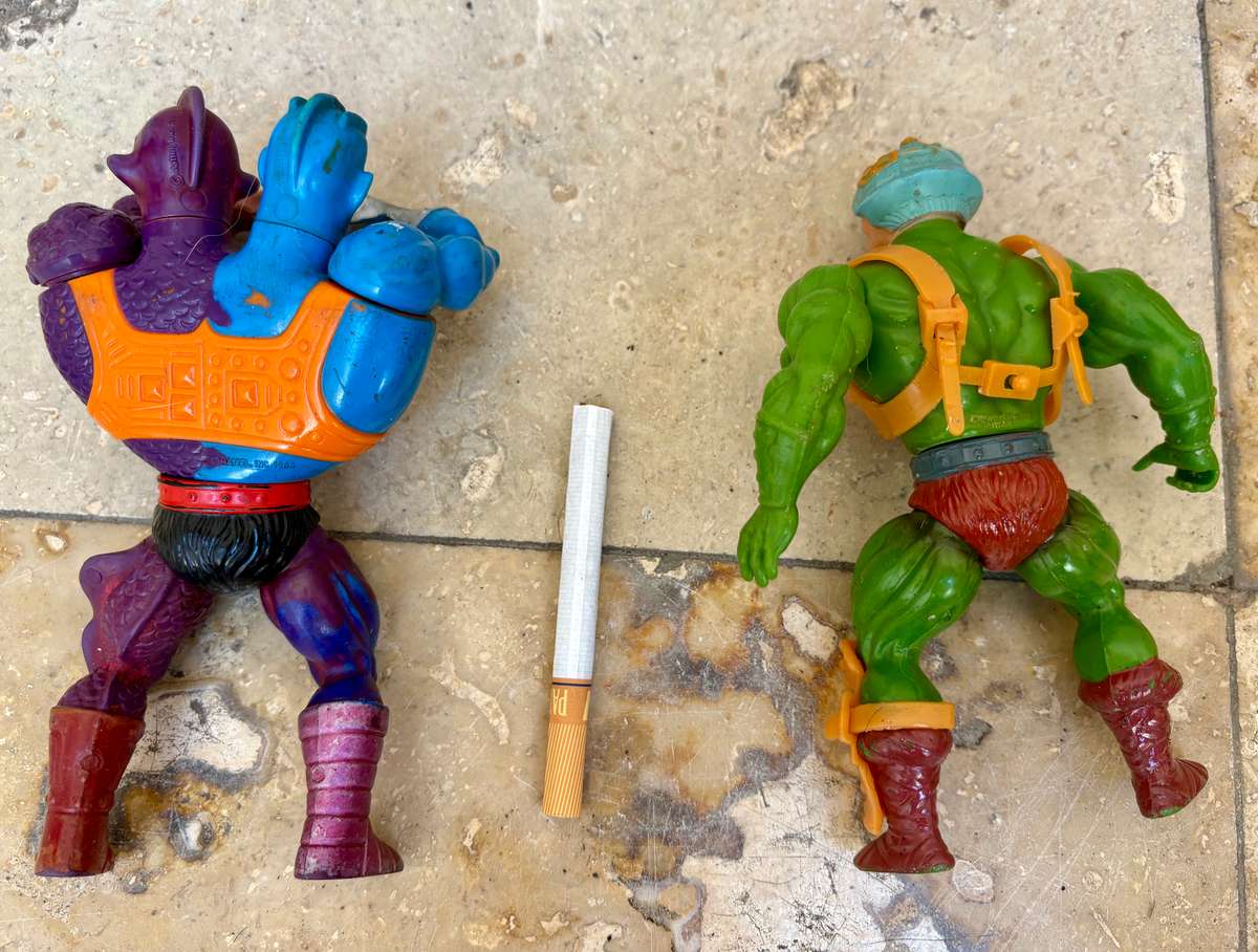 Vintage Man at Arms He-man Classics He man Masters Of The Universe + Two Bad action figure pair