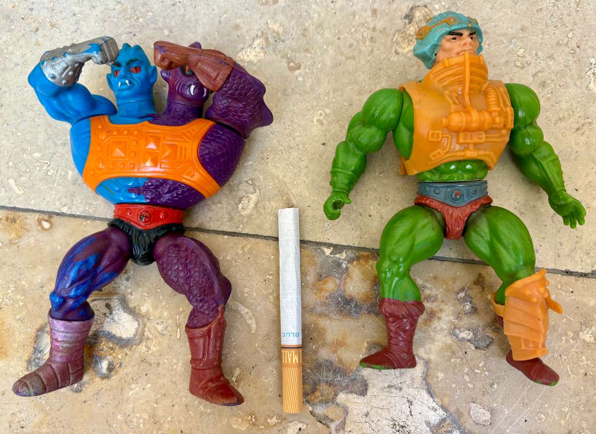 Vintage Man at Arms He-man Classics He man Masters Of The Universe + Two Bad action figure pair