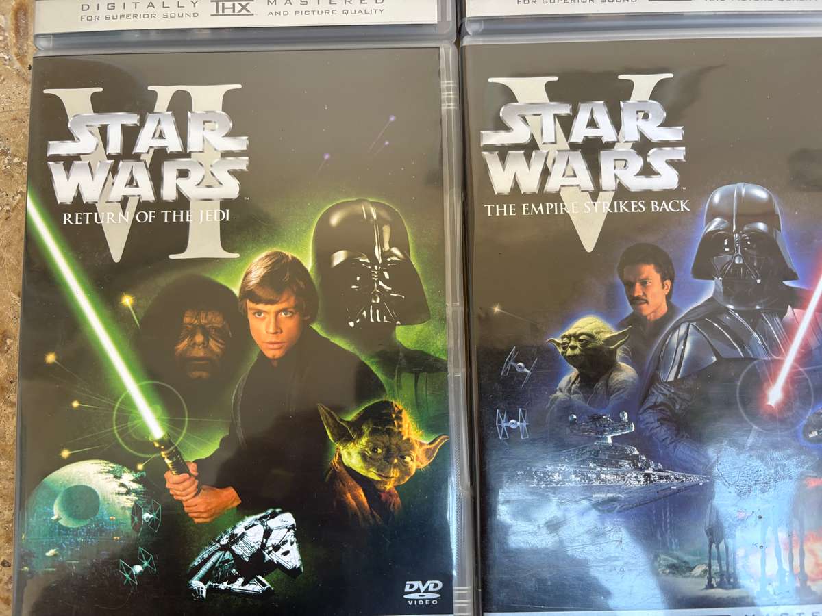 star wars trilogy box set 4 disc dvd set with starwars  wallet