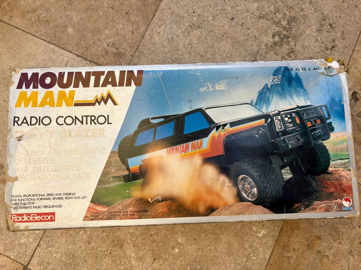 1981 Shinsei radio control Electron vintage Mountain Man Chevy Blazer car