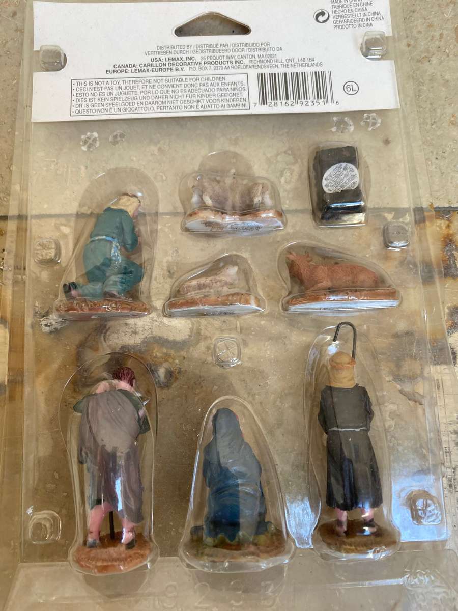 Vintage Lemax nativity  figures set of 8  #92351
