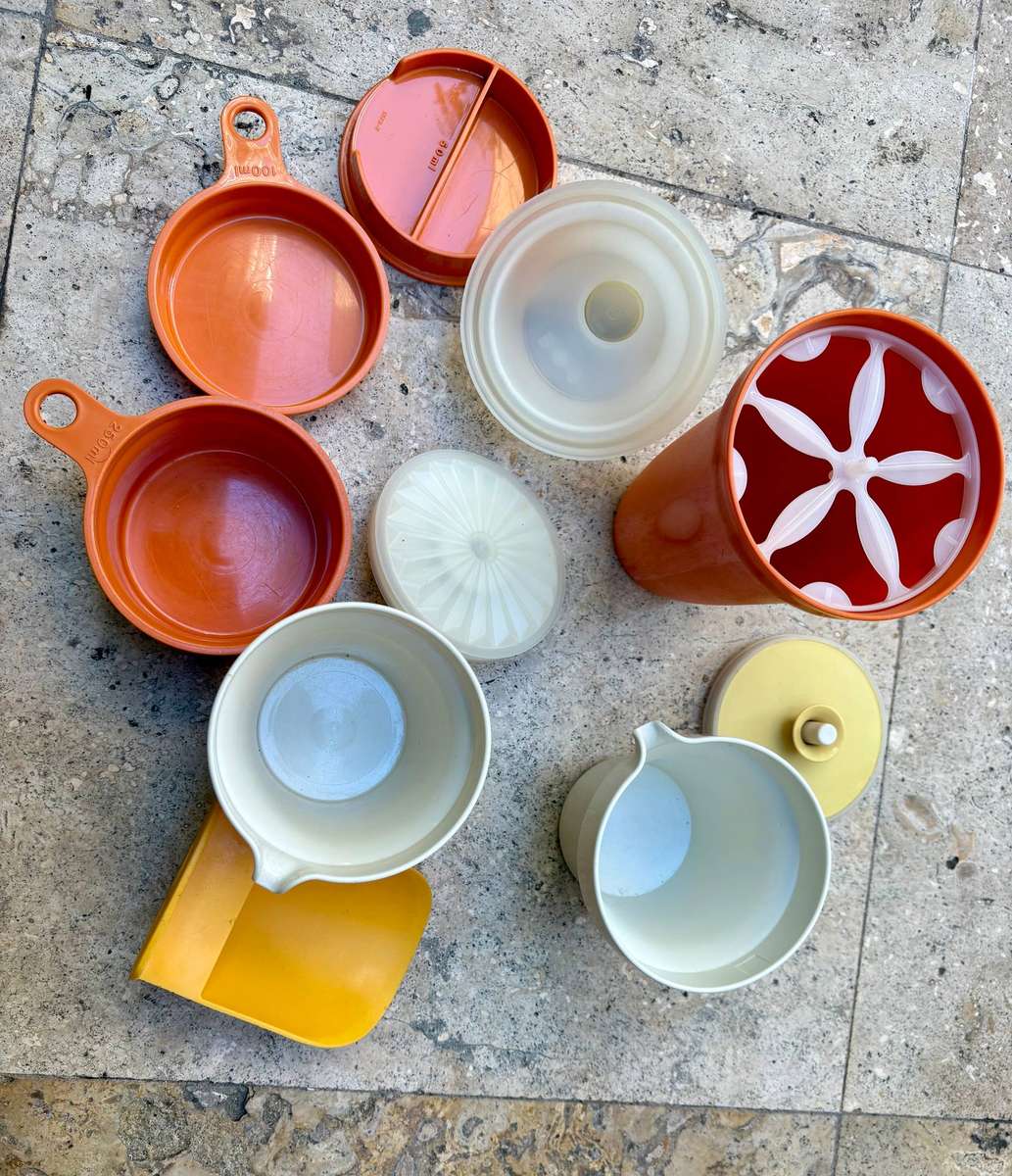 Tupperware lot of 5