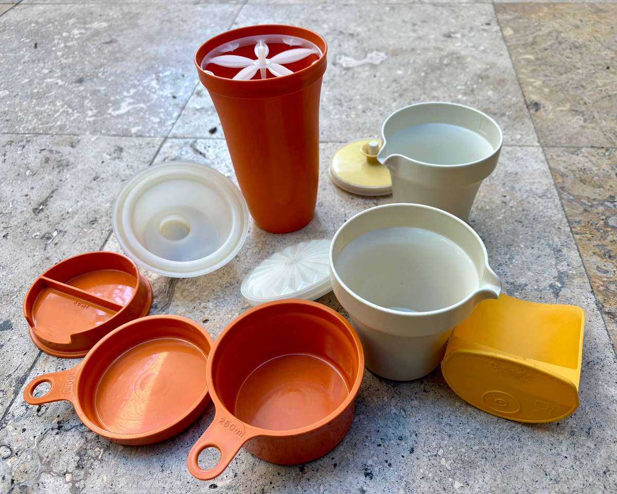 Tupperware lot of 5