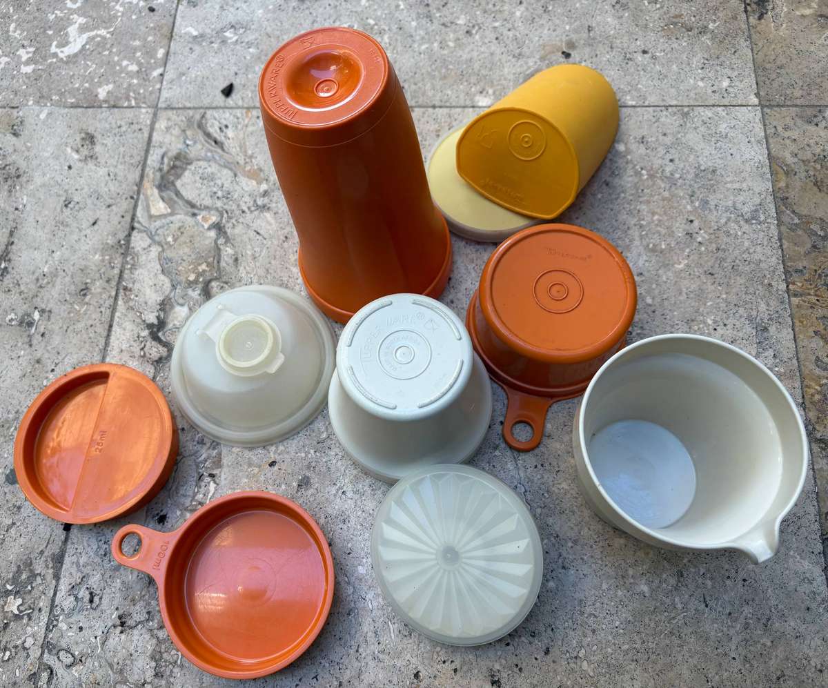 Tupperware lot of 5