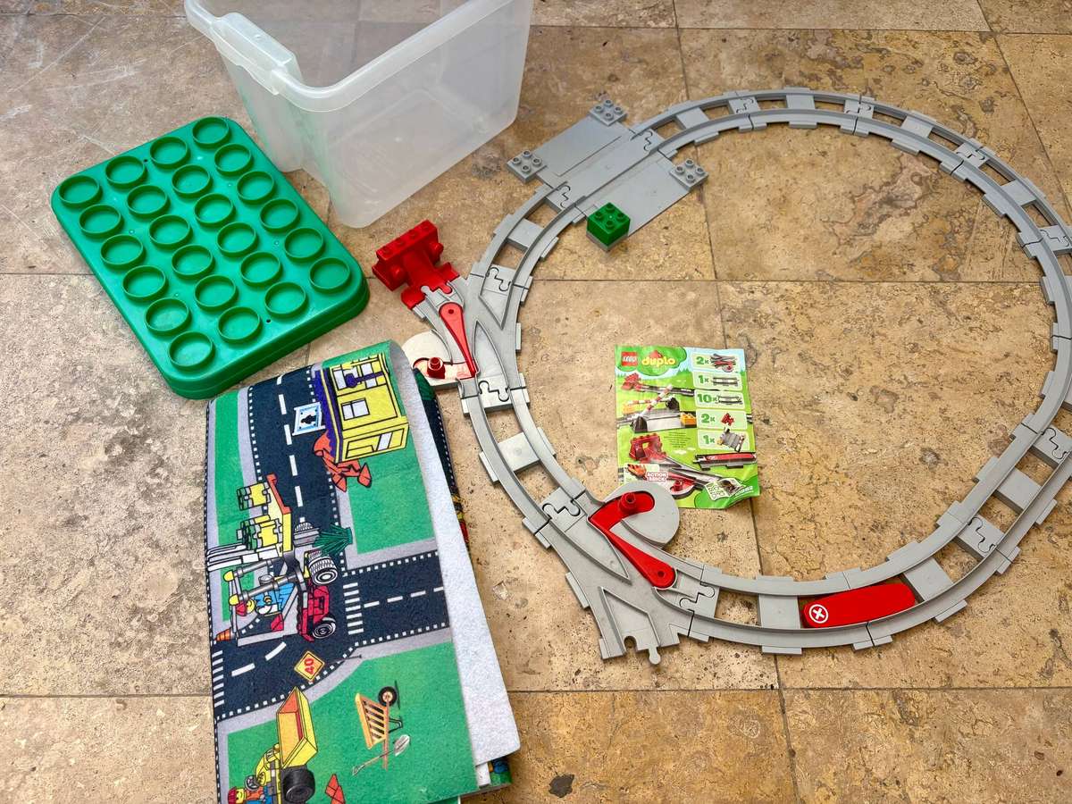Lego duplo train tracks duplo pvc box and play mat lot