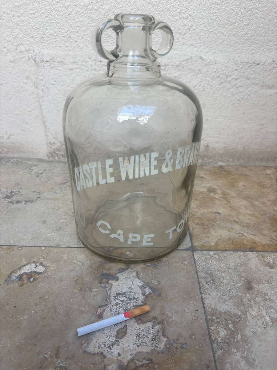 Vintage castle wine & brandy Co ltd 5l glass bottle