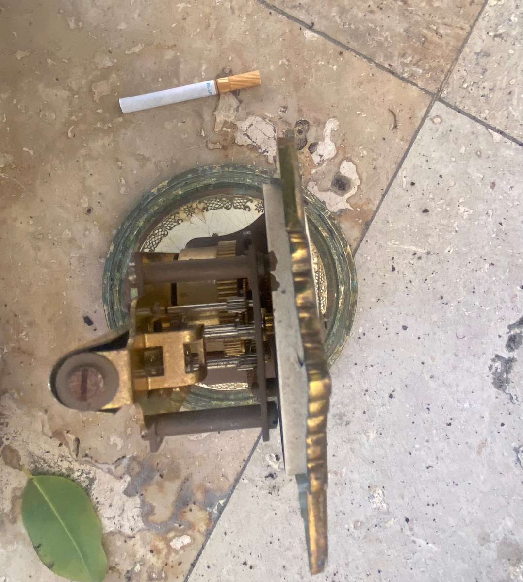 Vintage kundo mantle clock sold for spares