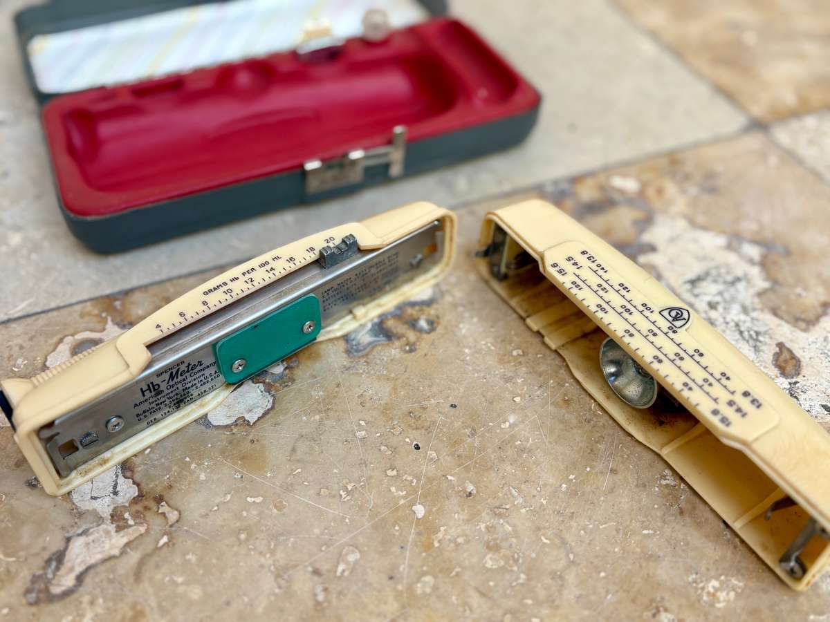 Vintage Spencer  American optical  Medical Hemoglobin meter kit