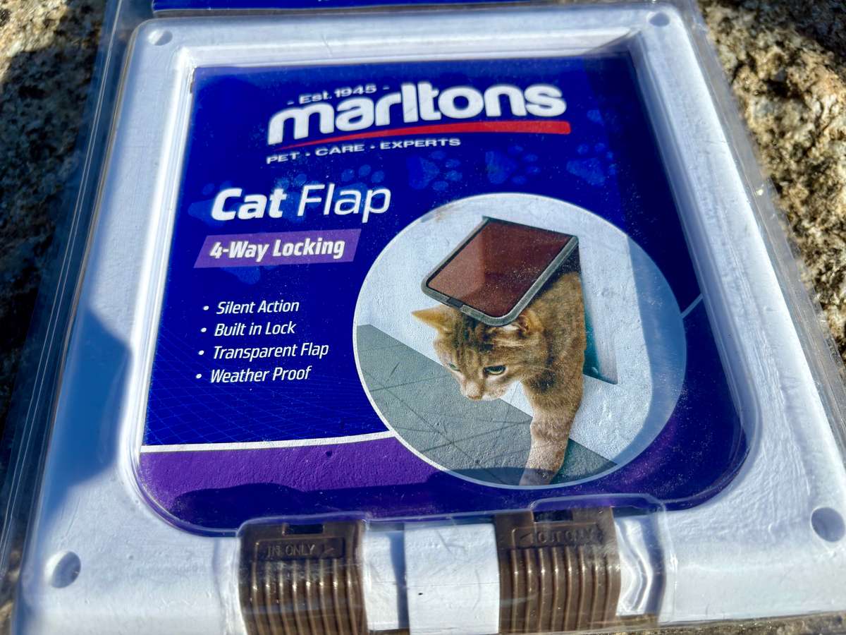 Marltons Cat Flap 4 Way Locking