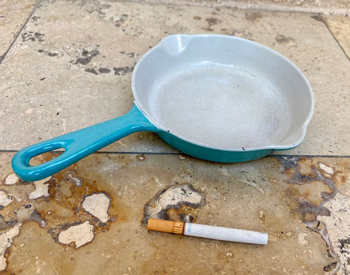 Le Creuset Skillet #16 blue  Enamel Cast Iron France Double Spout Frying Pan