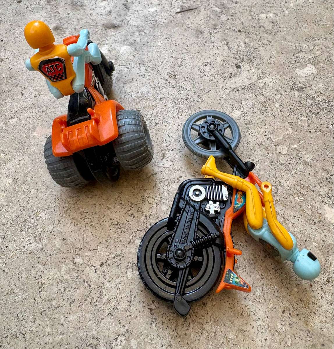 Vintage Tomy pop cycle pair with riders 1980