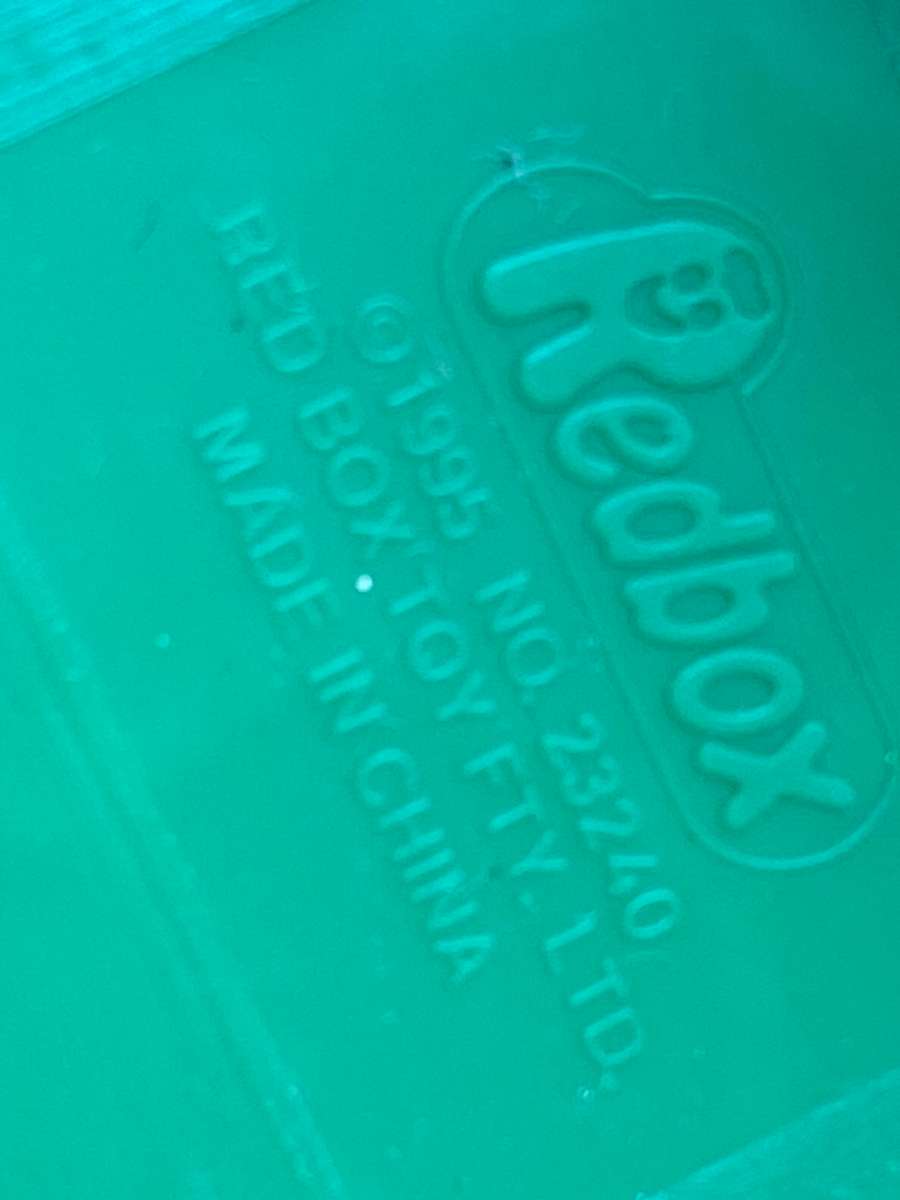 Vintage Redbox Medieval Castle play set 1995 with Accessories 12 characters