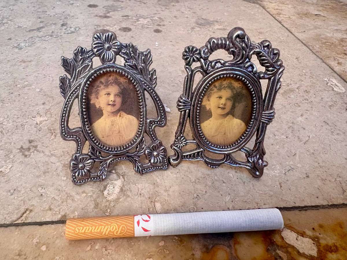 Vintage art nouveau pewter picture frame pair Taiwan
