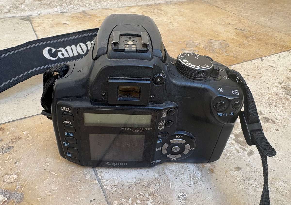 Canon 350D Digital Camera with memory card 16 GB