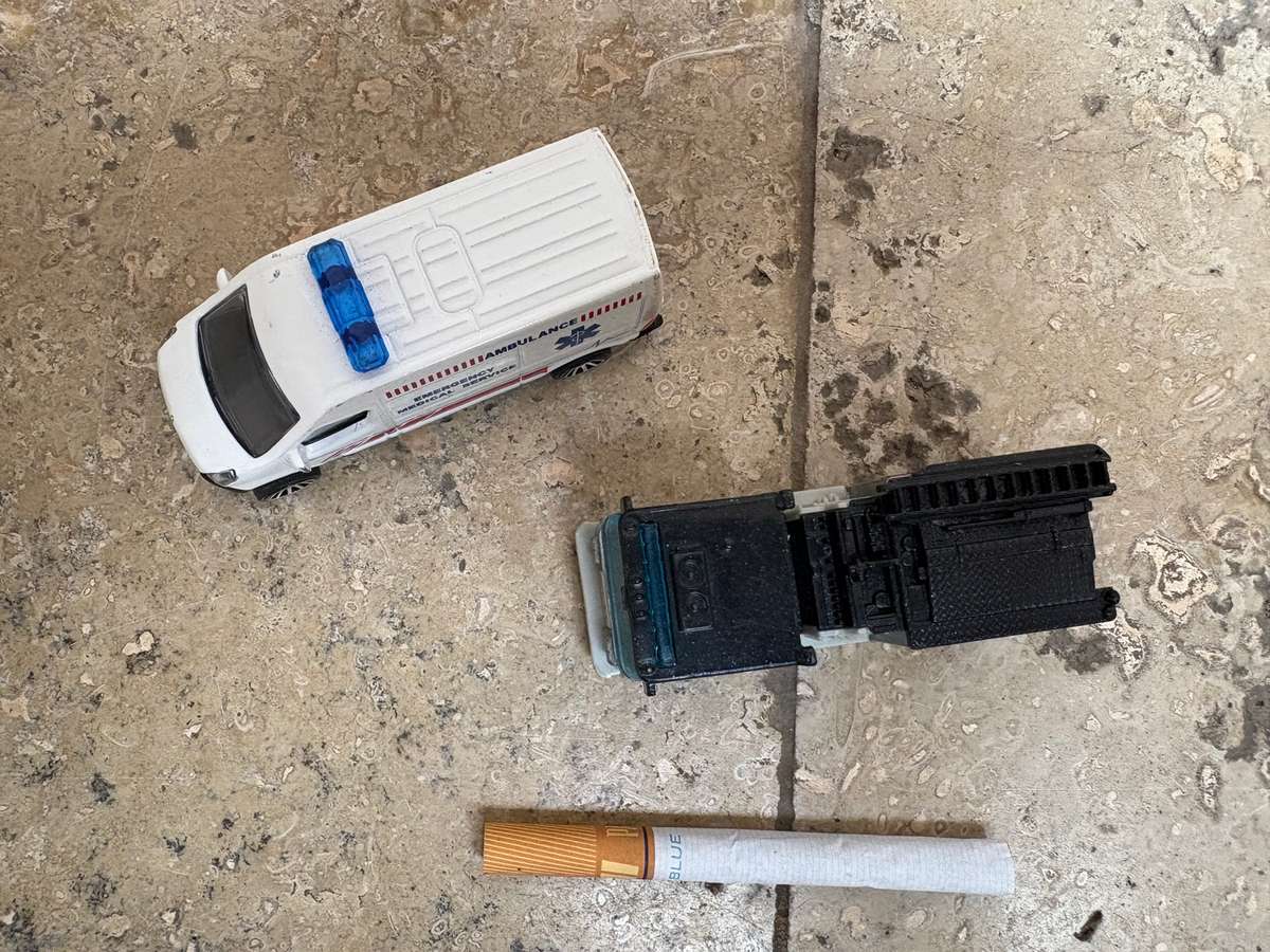 Vintage matchbox fire engine 2008 and majorette renault ambulance diecast pair