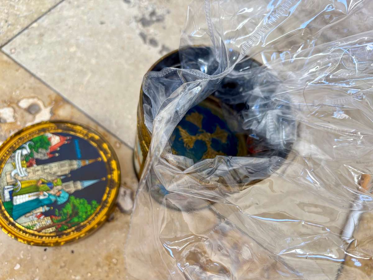 Vintage Italian florentine coaster set of 6 , hand painted Italy