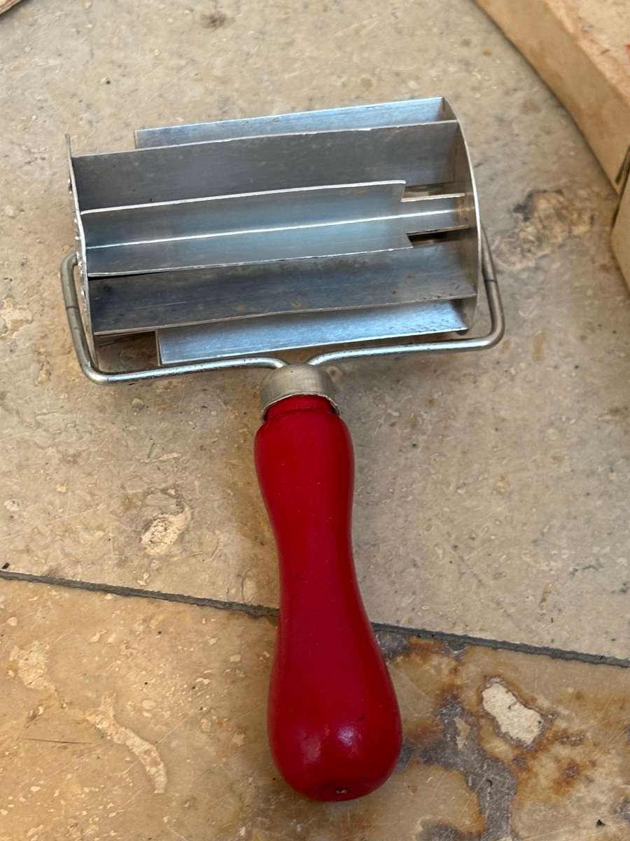 Vintage cut easy koeksister cutter in box with recipe