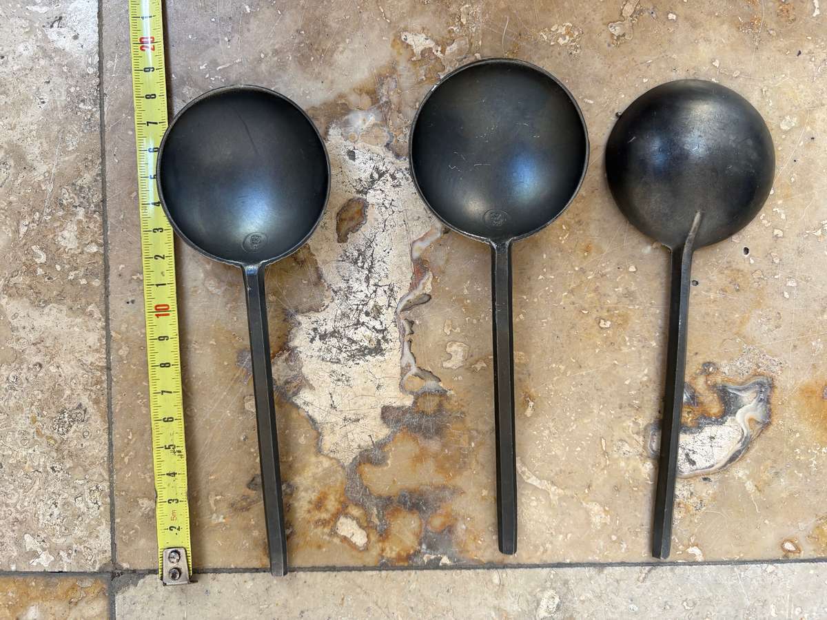 Vintage Dutch pewter spoon set of 3 in very good condition