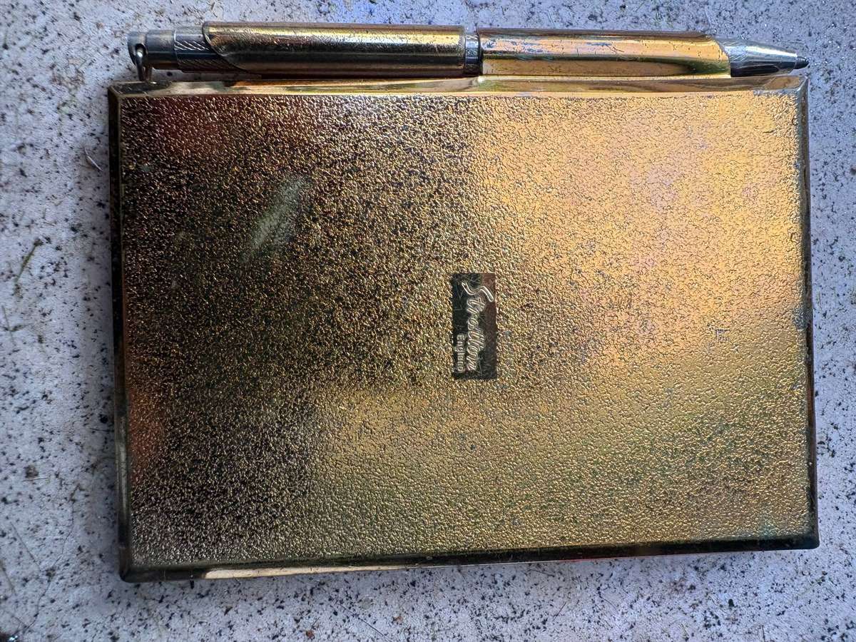 Vintage Stratton notebook holder and pen