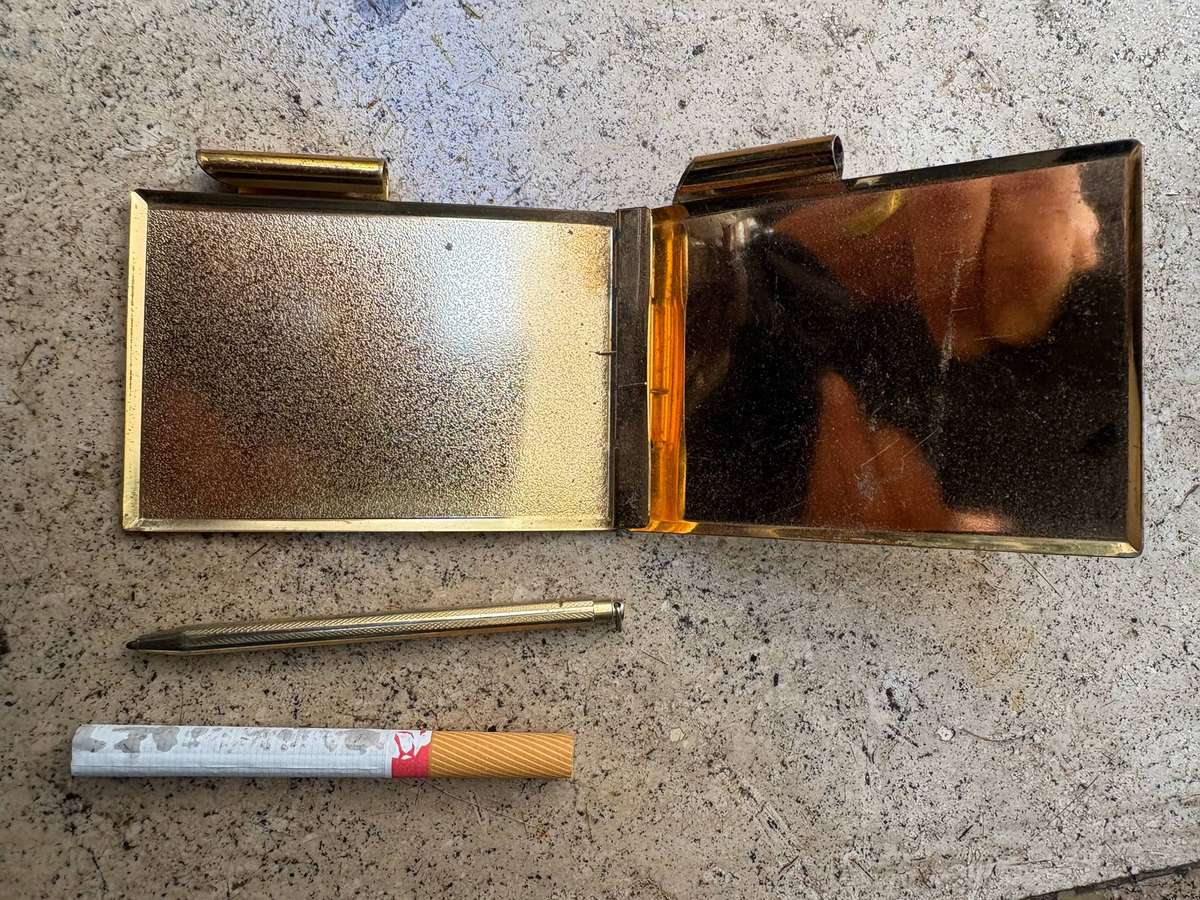 Vintage Stratton notebook holder and pen