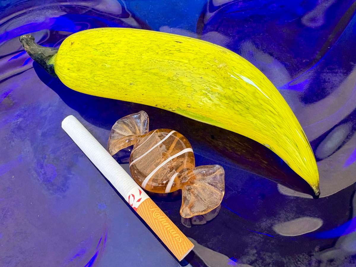 Vintage Luminarc fruit bowl cobalt blue glass , Murano sweet ,  glass blown banana